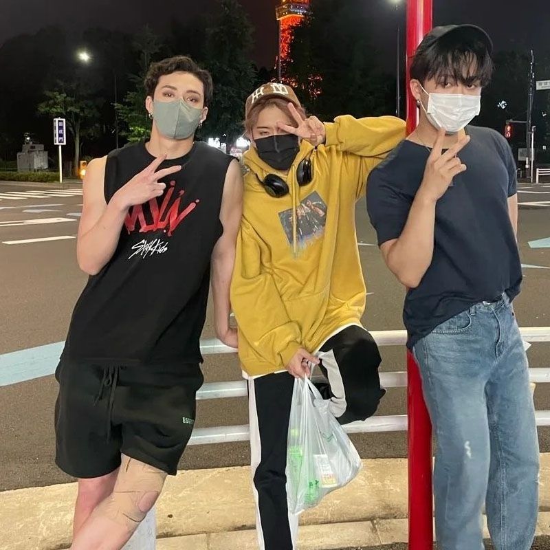 STRAY KIDS MERCH TSHIRT 100% COTTON