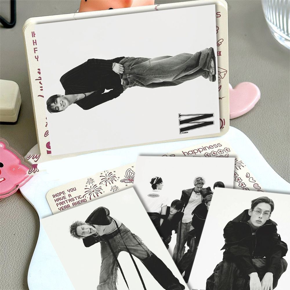 CORTIS POSTCARDS VOGUE 72 PCS