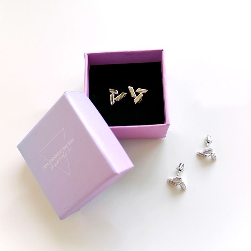 SEVENTEEN EARRINGS