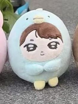 LNGSHOT PLUSH KEYCHAINS
